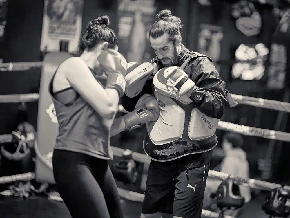 clase de boxeo antiestrés en Entrena en Barcelona
